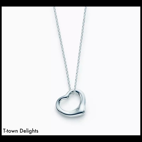 ttowndelights Jewelry - Simple Silver Floating Heart Necklace.